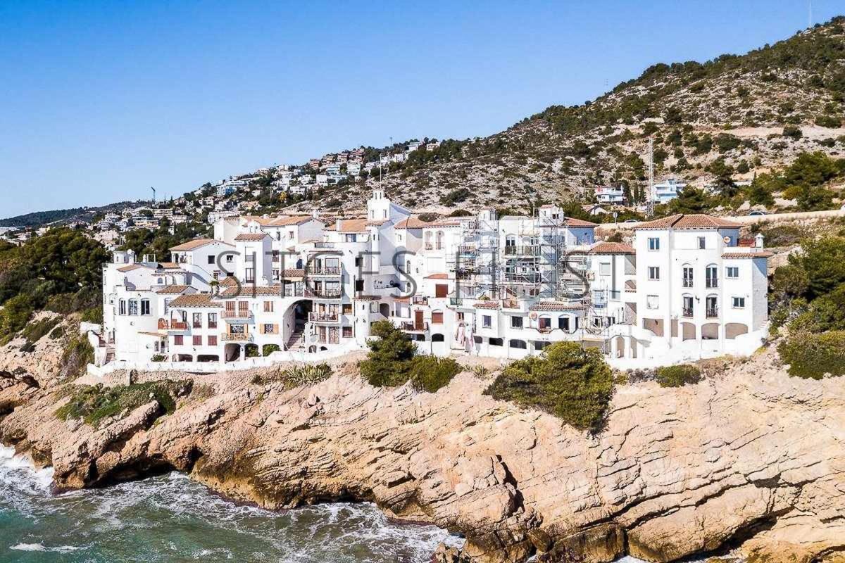 Alojáte en una torre sobre el mar Sitges Exterior foto